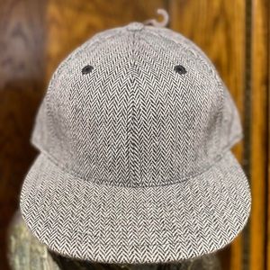 Vintage fitted hat by lids
